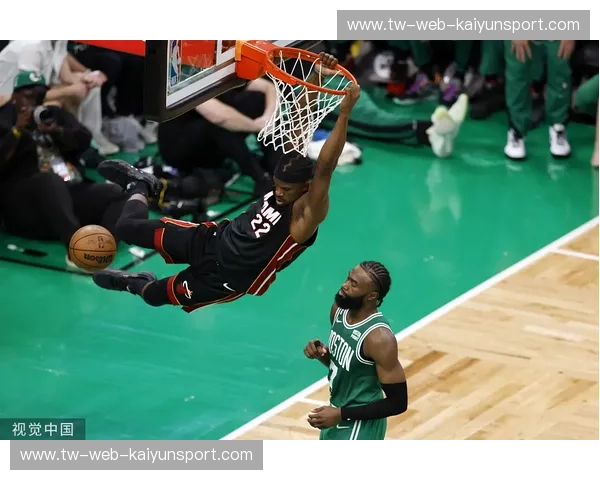 变革者的博弈：巴恩斯VS时代的十字路口